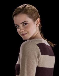 Emma-Watson-Harry-Potter-and-the-Half-Blood-Prince-promoshoot-2009-anichu90-17209218-386-500